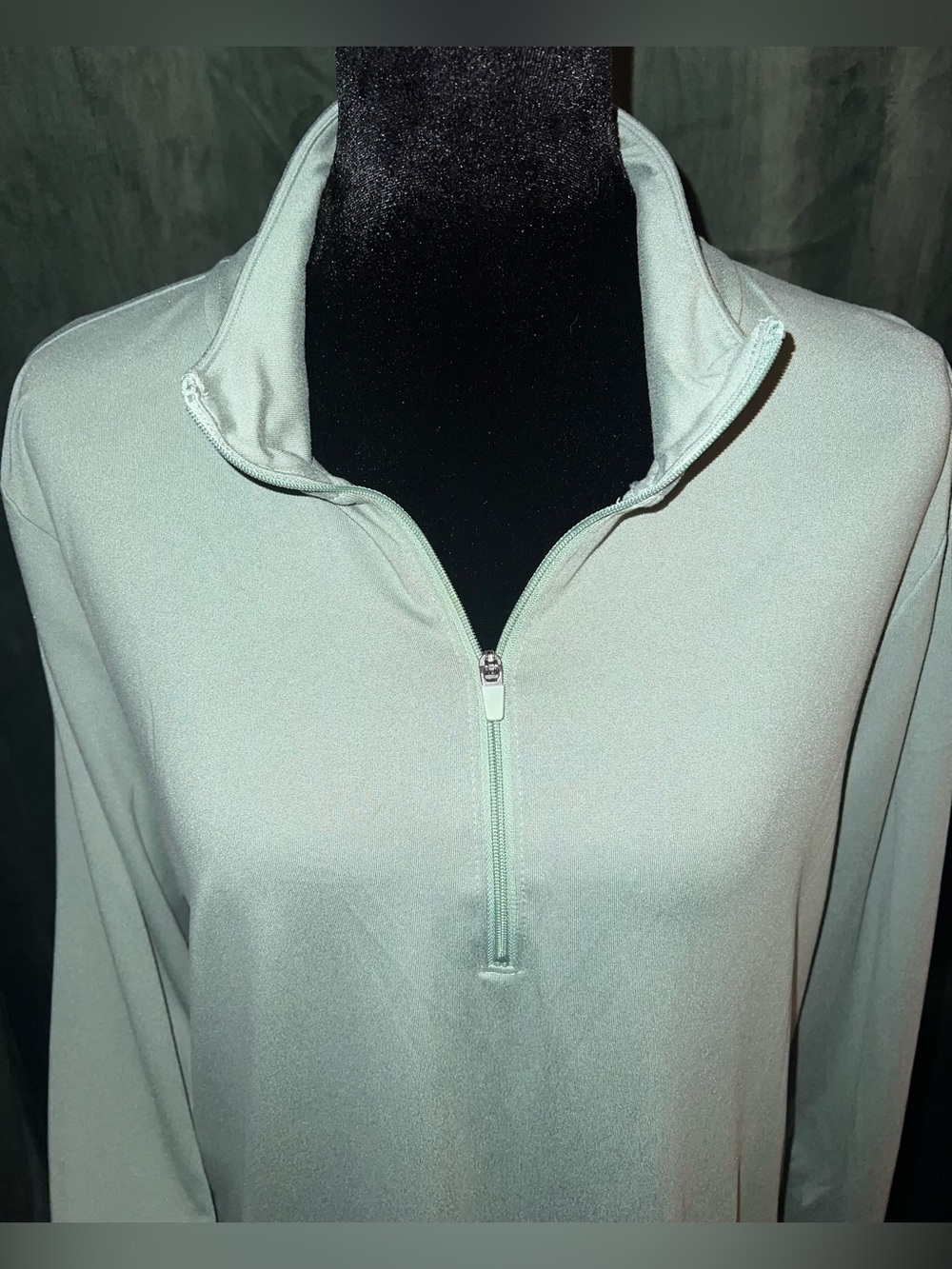 GAP FIT - Light Sage Green 2 pc Outfit - Half Zip Shirt XL & Matching Leggings L - Picture 3 of 13